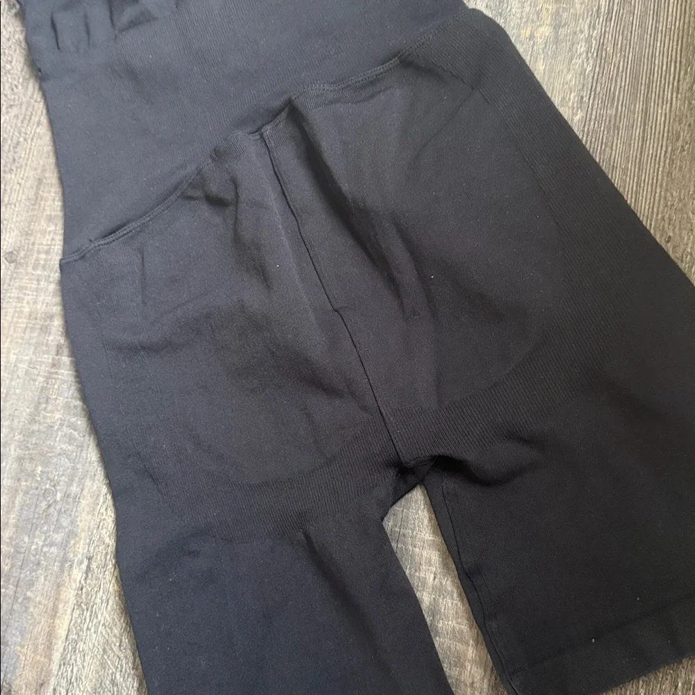 Skims Mid Thigh Romper Onesie - Picture 10 of 10